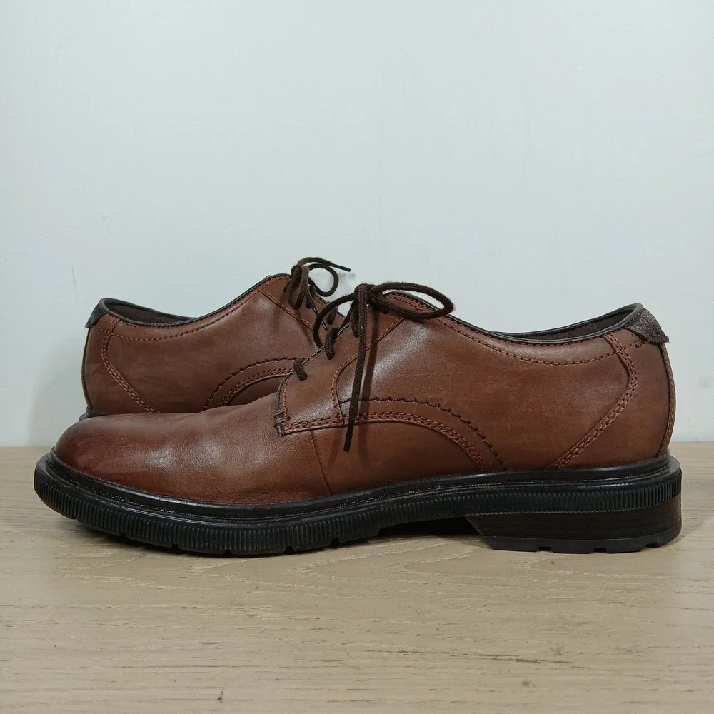Clarks Derby Shoes Mens 10 Brown Leather Comfort Lug Sole Oxford Business